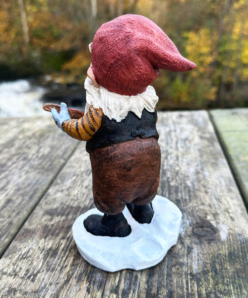 Midthun-nisse med sleiv og grøtbolle