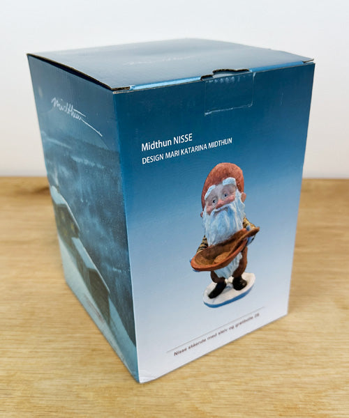 Midthun-nisse med sleiv og grøtbolle