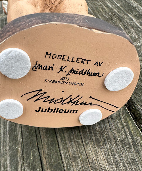 Midthun-nisse isbader stående - jubileumsutgave 2023