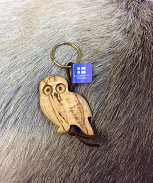 Håndlaget nøkkelring i masurbjørk - motiv ugle